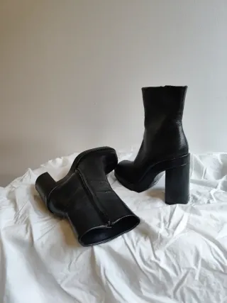 Botines negros tacón Zara Talla 40