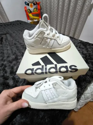 Sapatilhas Adidas Bebé Brancas tam.23