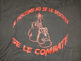 Camiseta Antifascista Unisex Negra