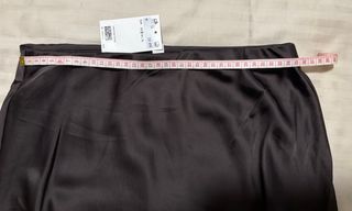 Falda midi H&M marrón chocolate talla S