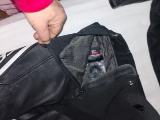 Mono Dainese cuero mujer