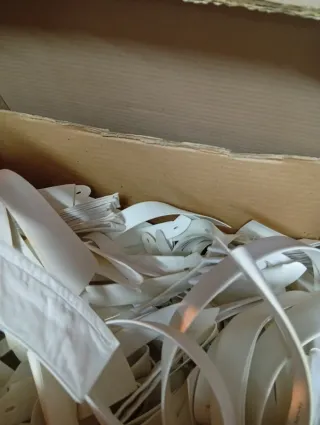 Cuellos de camisa para trajes, toda la caja.