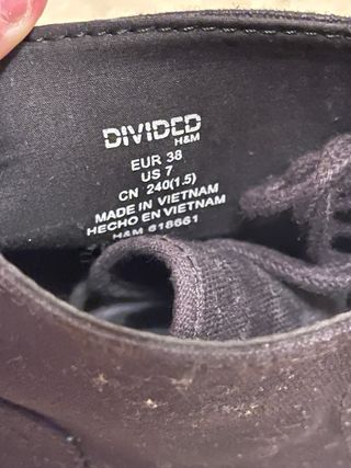 Botas altas negras con cordones