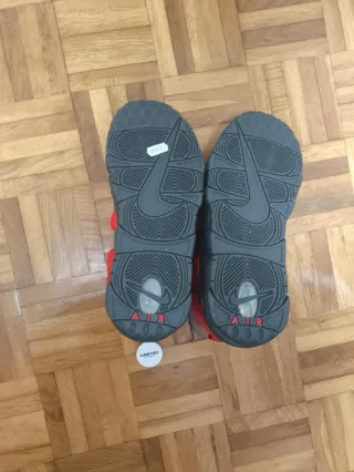 Nike Air More Uptempo Gris/Rojo