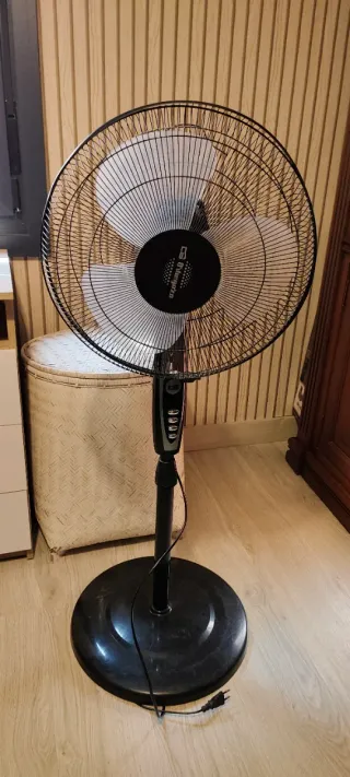 Ventilador Orbegozo Negro