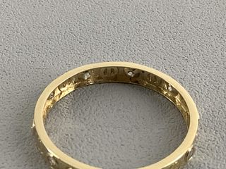 anillo oro 18k con piedra con circonita