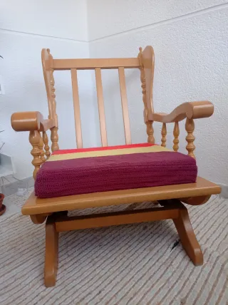 Mecedora de madera