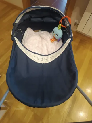 ÚLTIMA REBAJA Carrito de muñecas azul