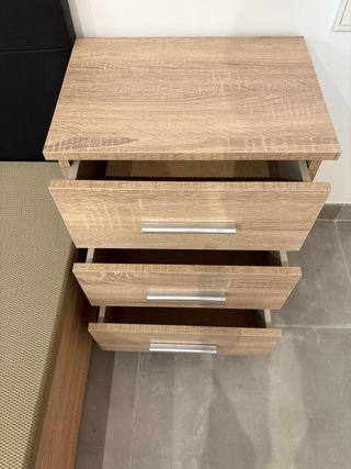 Base cama y mesitas de noche