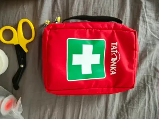 Botiquín de primeros auxilios Tatonka