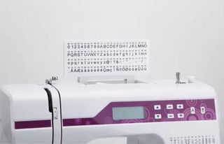 Máquina de coser digital Jata 823