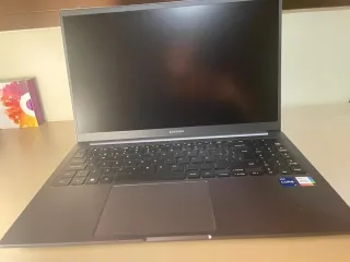 Samsung Galaxy Book 4 Grigio