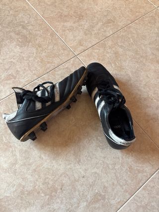 Botas de fútbol Adidas Negras