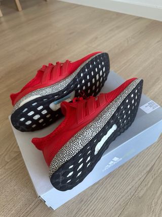 Adidas Ultraboost DNA Rojas