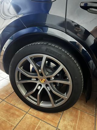 Porsche Cayenne coupe