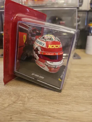 Casco Charles Leclerc 2020 Ferrari