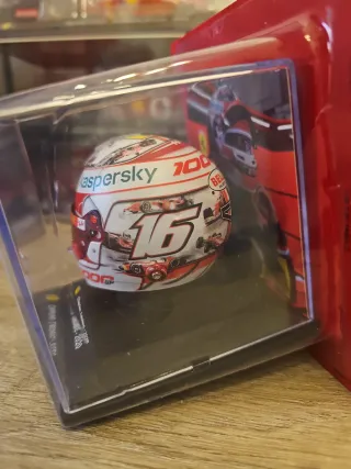 Casco Charles Leclerc 2020 Ferrari
