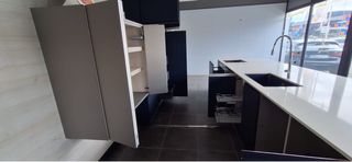 Cocina moderna con isla - Diseño moderno