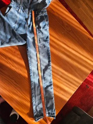 Mono vaquero Zara largo - Talla M - Denim con crem