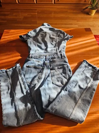 Mono vaquero Zara largo - Talla M - Denim con crem