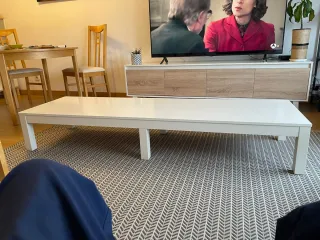 Mueble TV madera y blanco