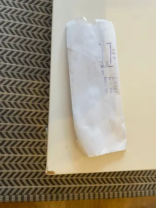 Mueble TV madera y blanco