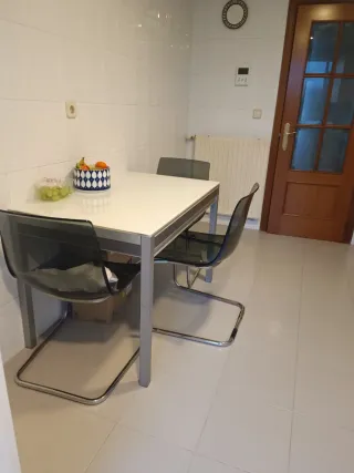 Mesa de cristal extensible