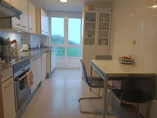 Mesa de cristal extensible