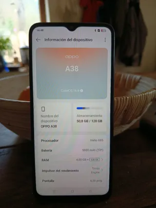 Oppo A38 Negro bien cuidado con funda