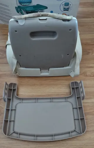 Elevador Chicco MoDe. Color Gris. +6 meses