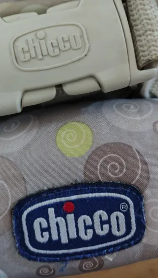 Elevador Chicco MoDe. Color Gris. +6 meses