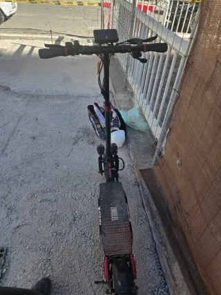 Patinete eléctrico negro se vende precio NEGOCIAbl