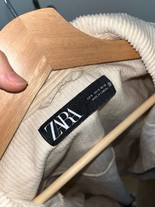 Cazadora de pana beige del Zara