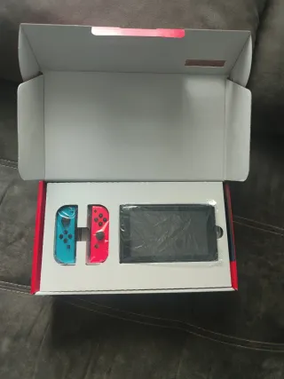 Nintendo Switch V2+7 Juegos+3meses online