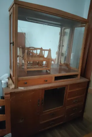 Vitrina antigua madera y cristal