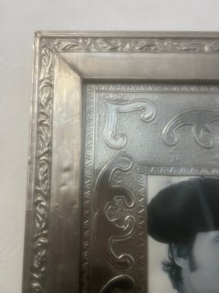 Magnifico cuadro de metal de estaño