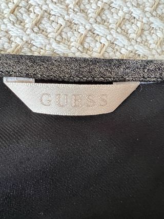 Blusa Guess tirantes cadena