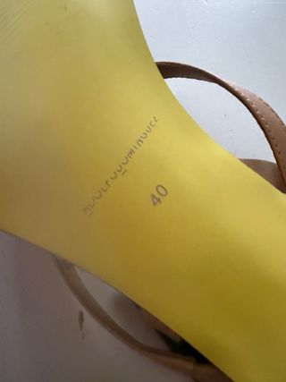 Sandalias Adolfo Domínguez Tacón Beige y Amarillo