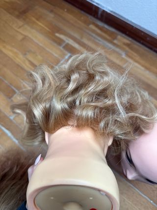 Cabeza maniquí goma pelo natural rubio