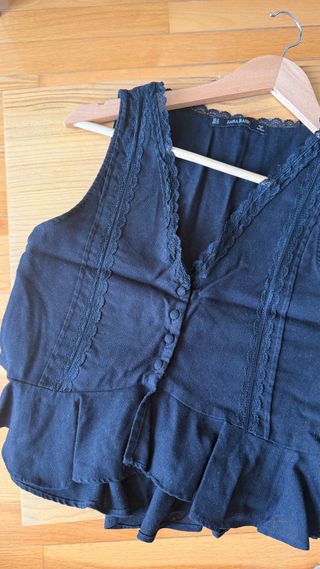 Top Peplum Zara Negro Encaje