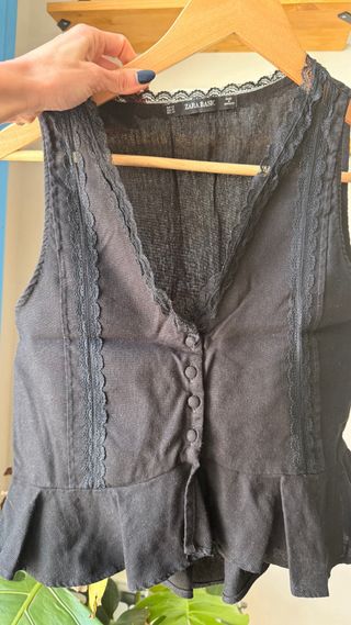 Top Peplum Zara Negro Encaje