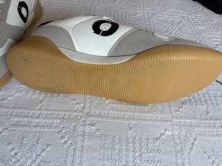 Zapatillas Ecoalf Beige y Blancas