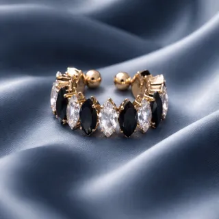 Anillo Acero Circonitas Negras y Blancas