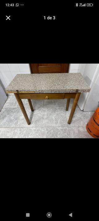 Mesa de cocina con cajón