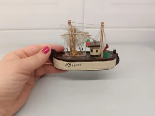 Miniatura Barco Óbidos Portugal em Madeira 12cm