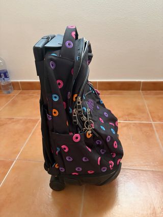 Mochila Totto con ruedas y diseño divertido