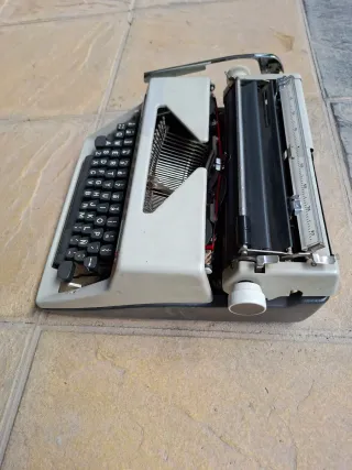 Máquina de escribir Olympia.