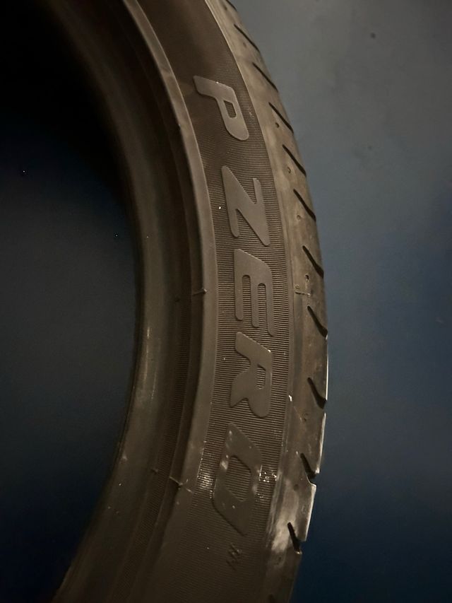 Neumáticos Pirelli P Zero 245/40/20