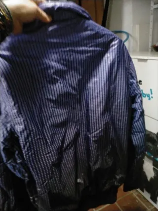 Anorak Morado y Negro