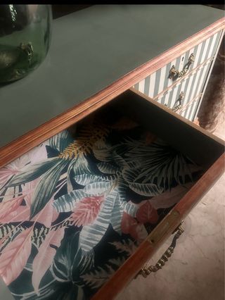 Cómoda Rayas Gris y Blanca